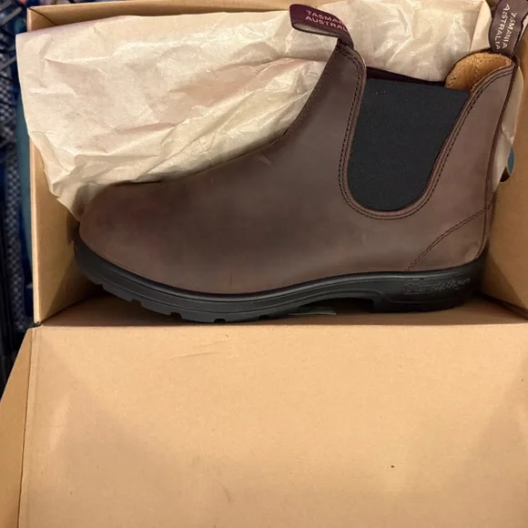 Blundstone Dark Brown Chelsea Boots - Picture 3 of 8